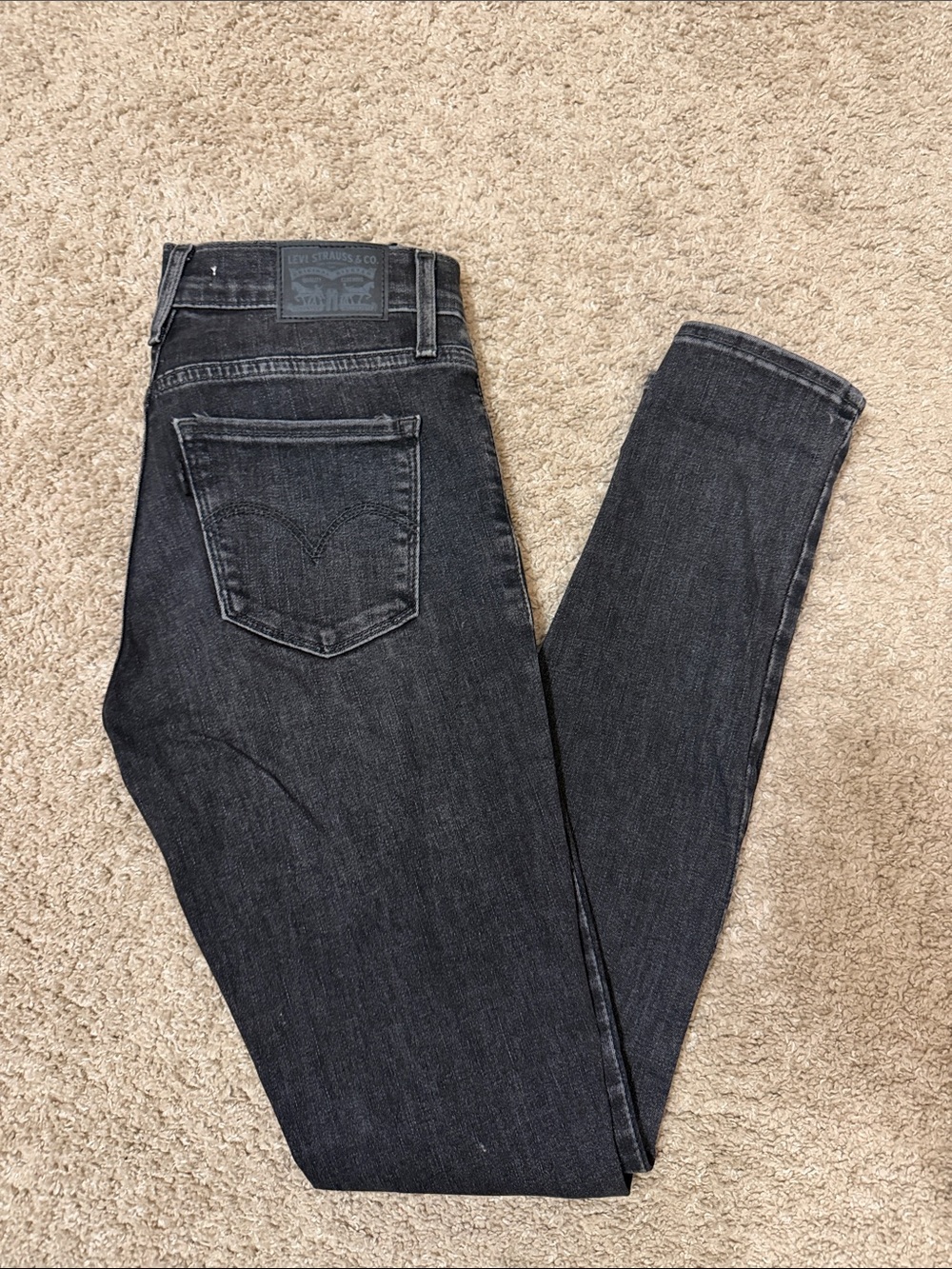 Levi's Women's Dark Gray Skinny Jeans